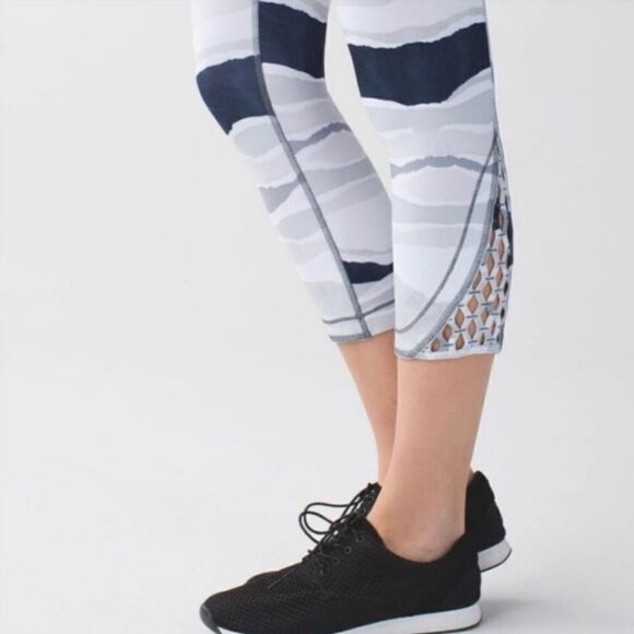 Lululemon Athletica True Self Crop Bleacher Yoga Legging - Picture 2 of 15